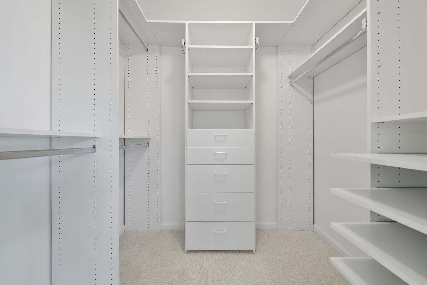 1293 Greenbriar Avenue