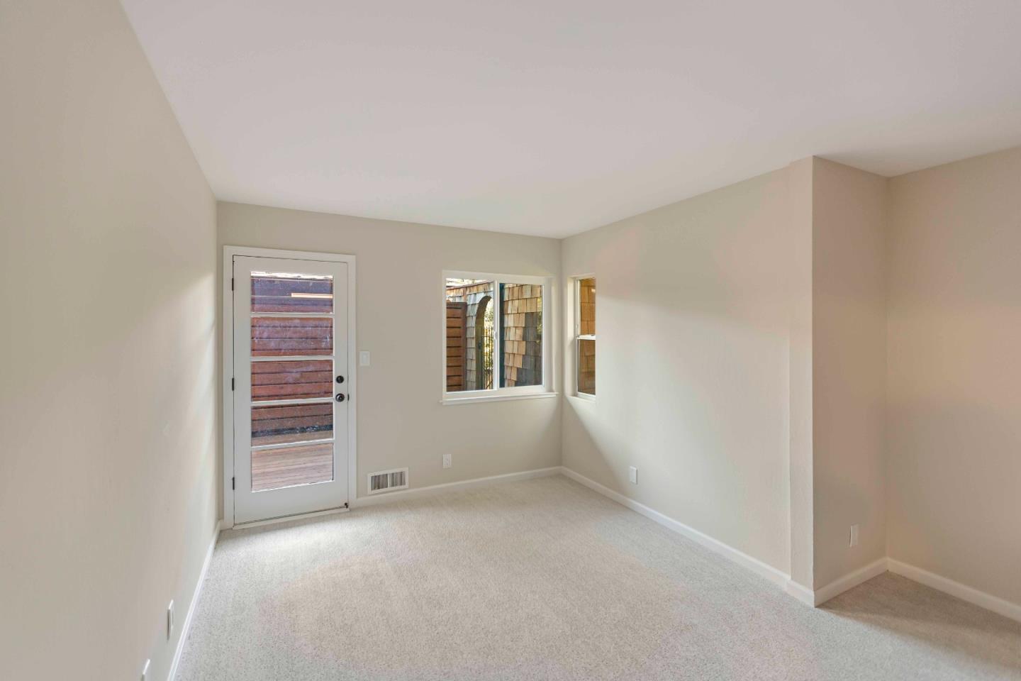 109 Cleland AVE