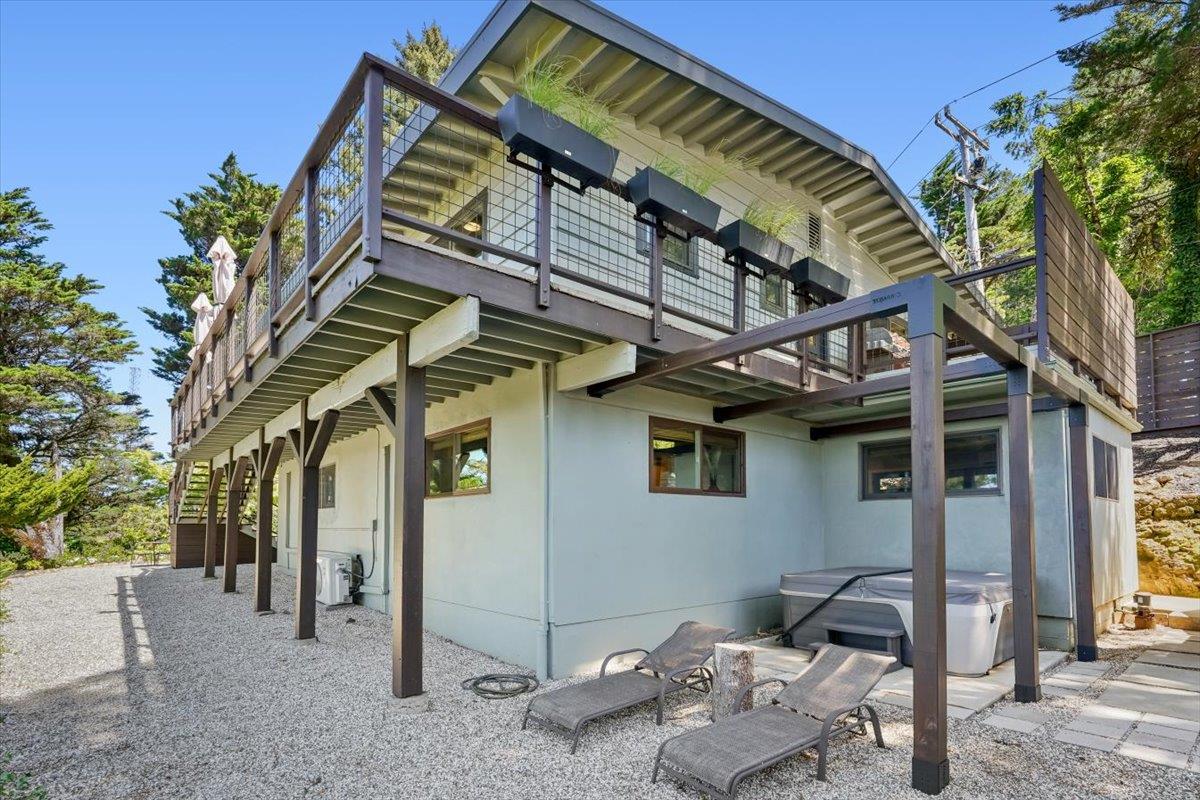 12960 Skyline Boulevard