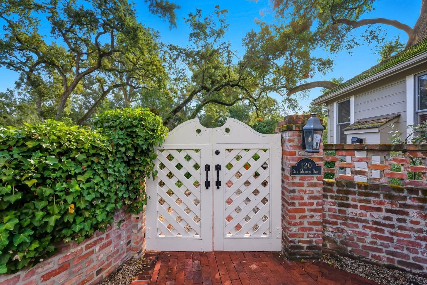 120 Oak Meadow Drive