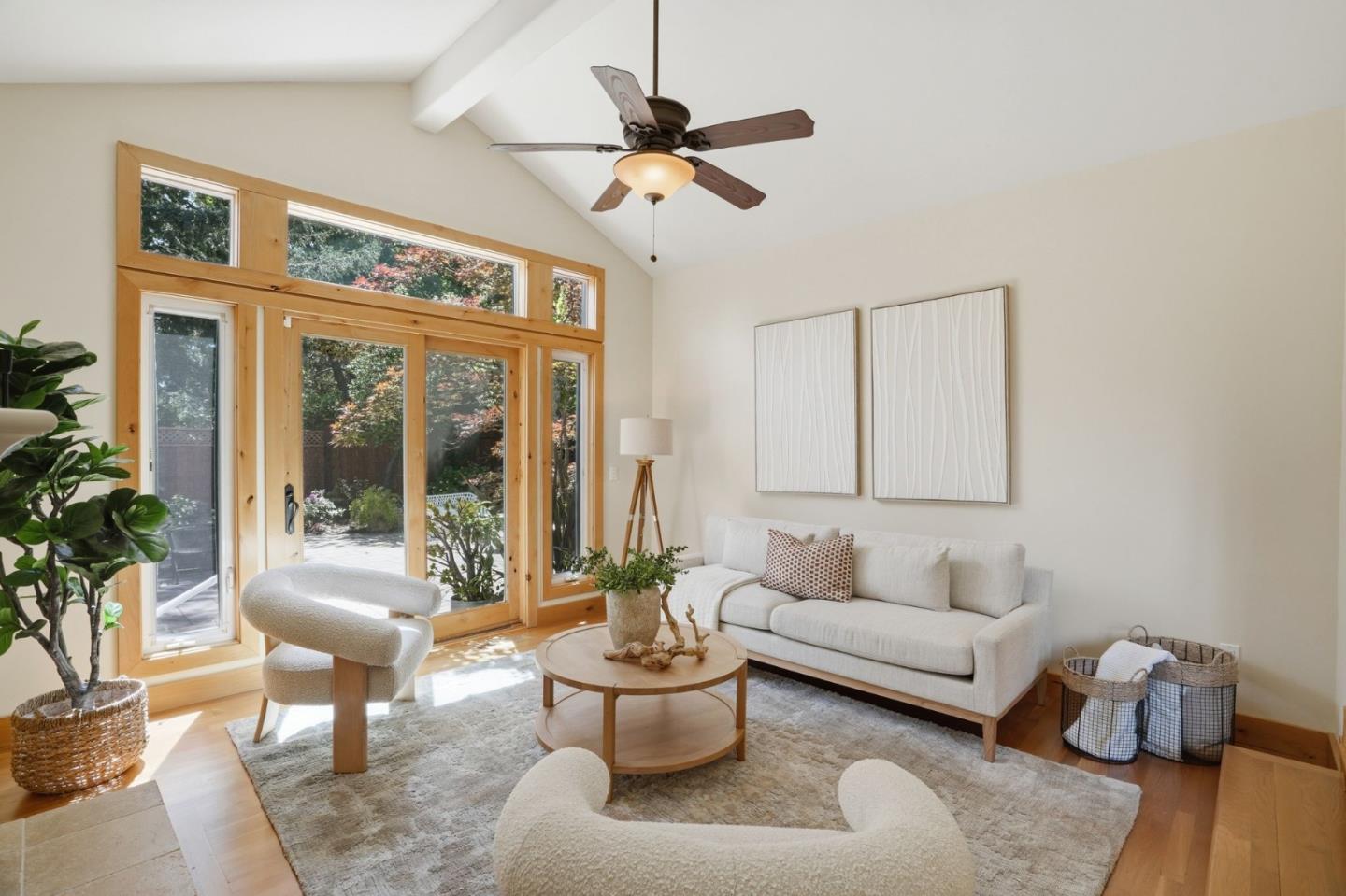 17660 Vineland Avenue