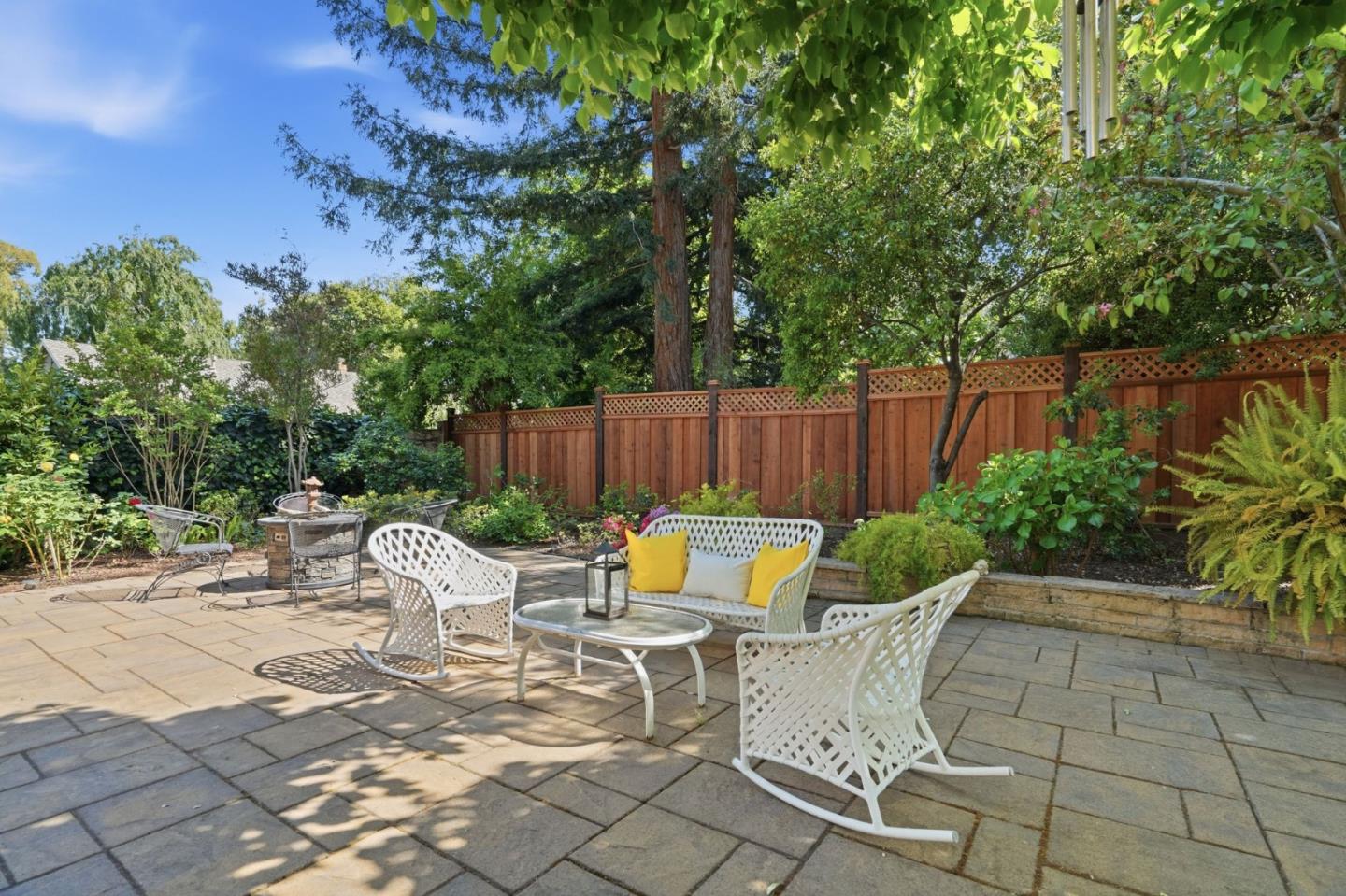 17660 Vineland Avenue