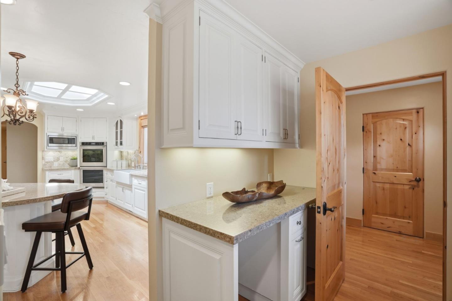 17660 Vineland Avenue