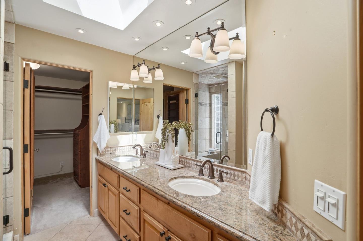 17660 Vineland Avenue