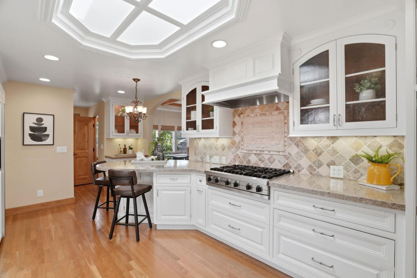 17660 Vineland Avenue