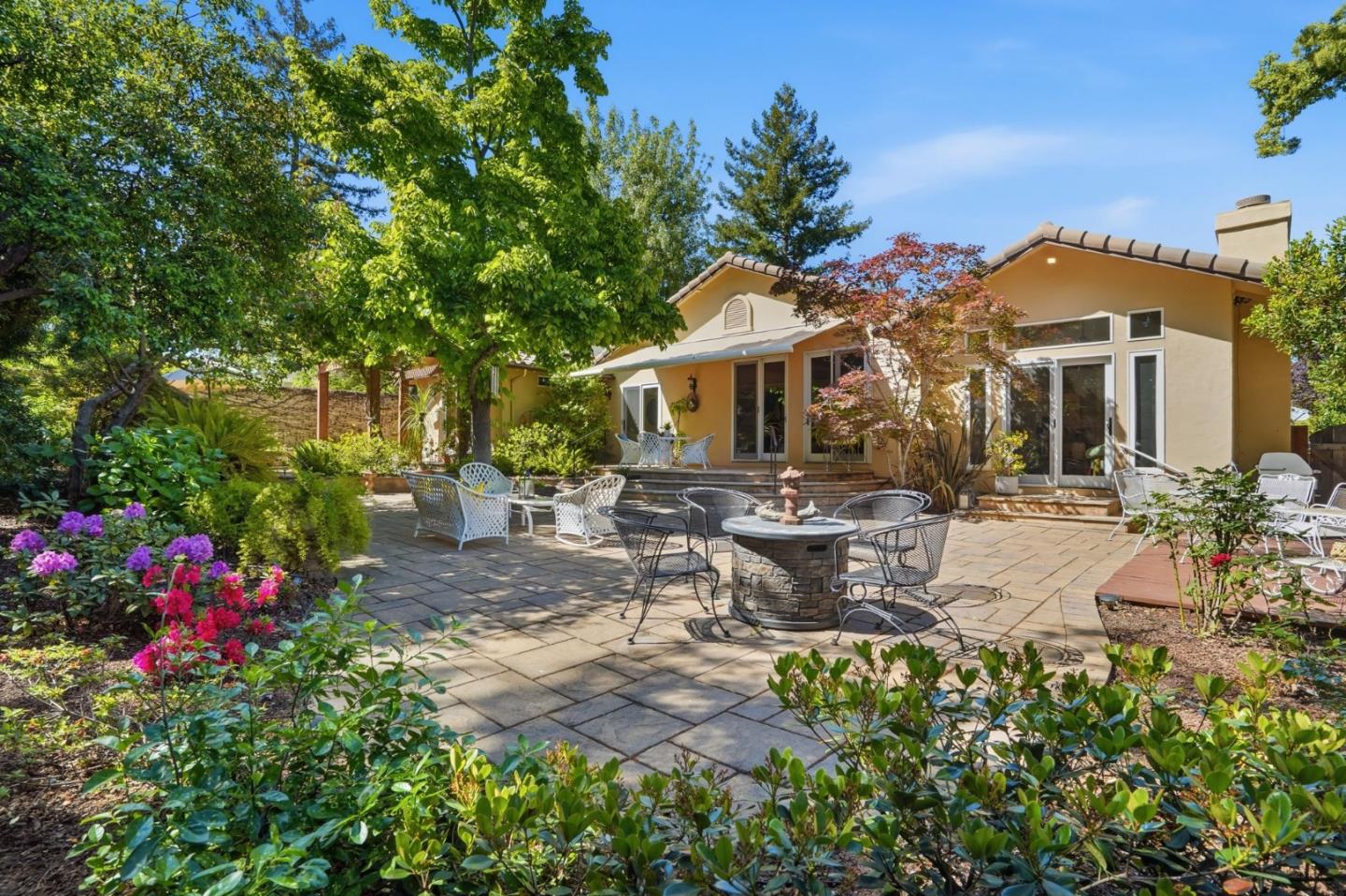 17660 Vineland Avenue