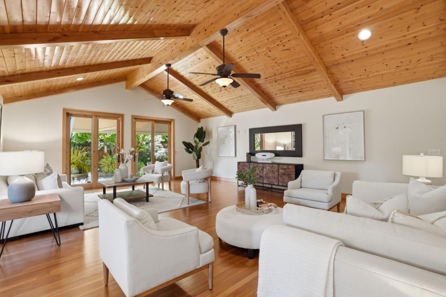 17660 Vineland Avenue