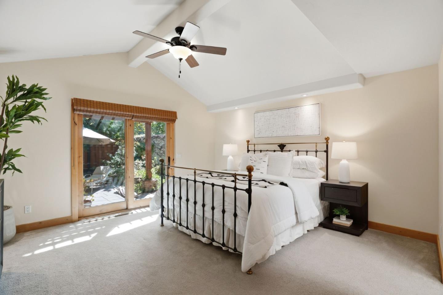 17660 Vineland Avenue