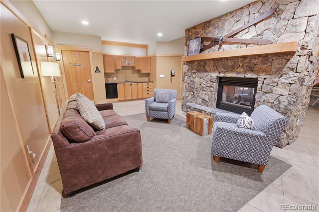 910 Copper Road Unit: 202
