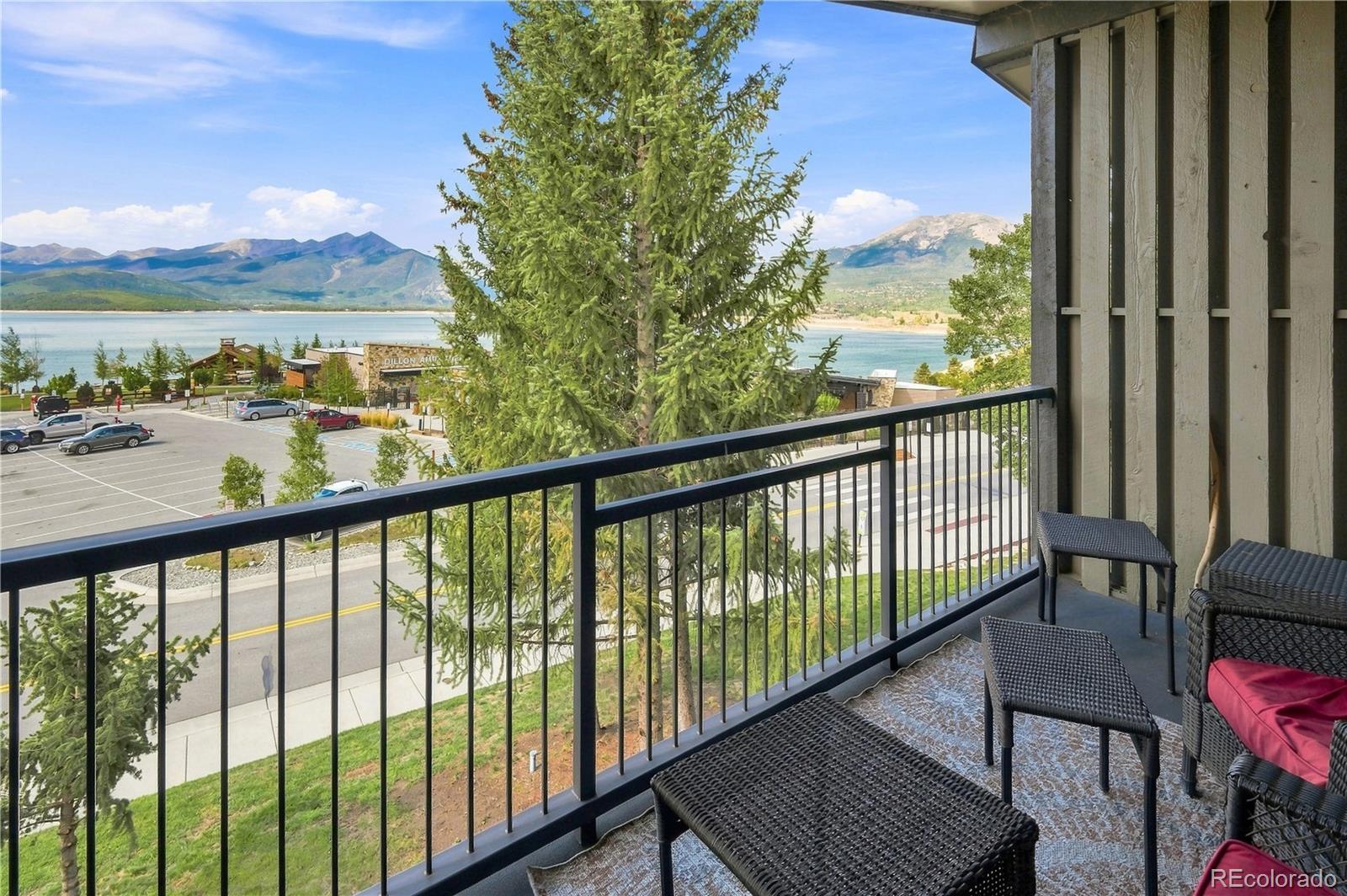 120 E La Bonte Street Unit: 306