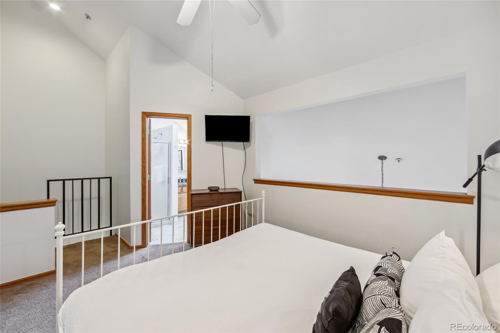 100 S Park Avenue Unit: E202