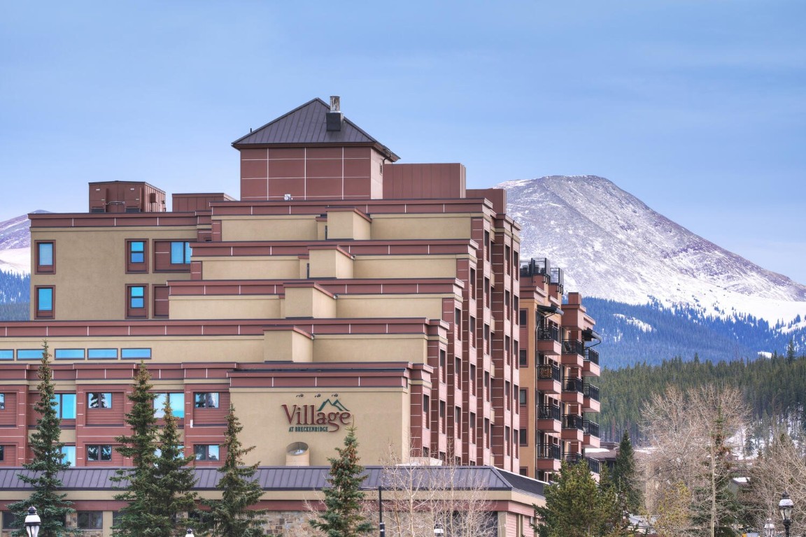 535 S Park AVENUE 206