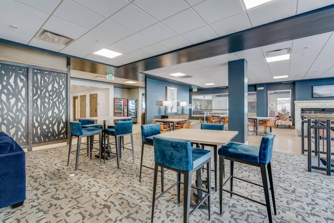 535 S Park AVENUE 206