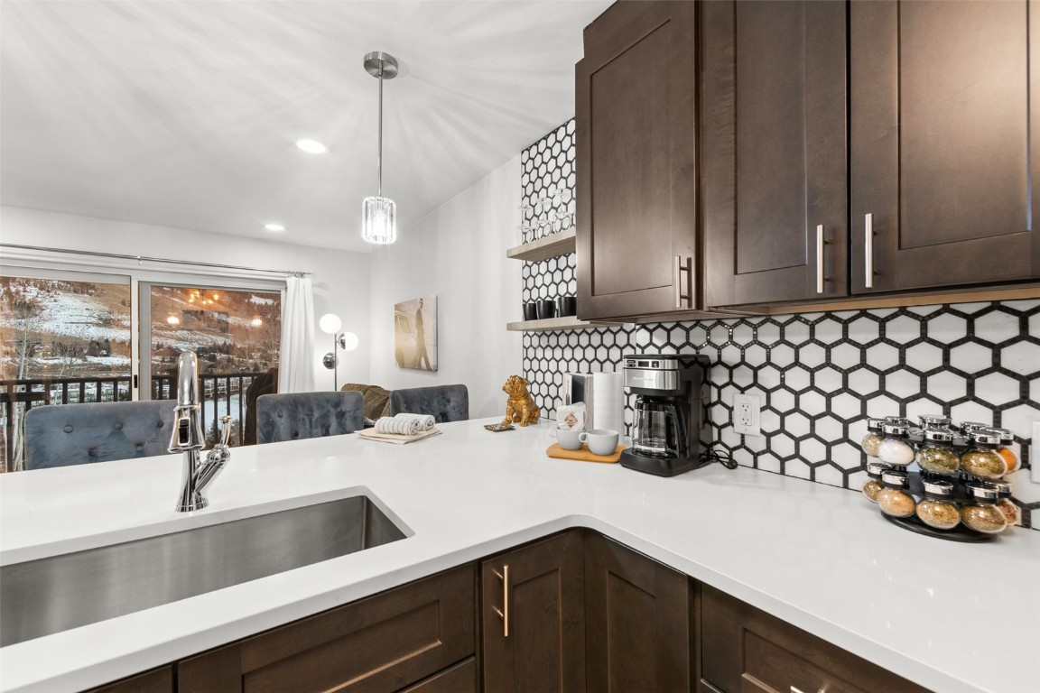 330 E La Bonte STREET 10