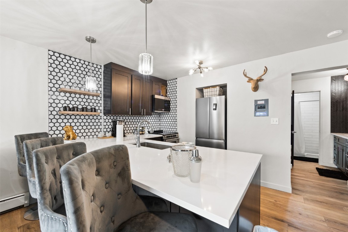 330 E La Bonte STREET 10