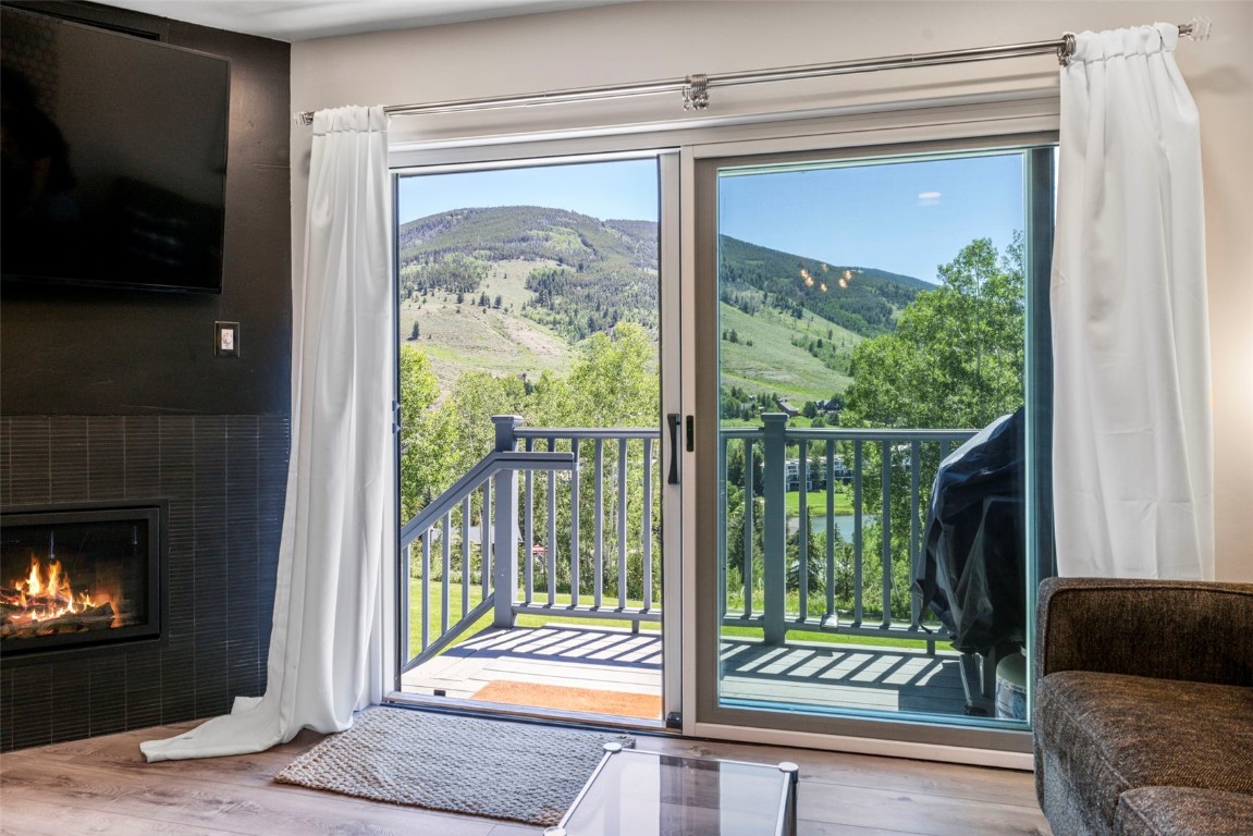 330 E La Bonte STREET 10