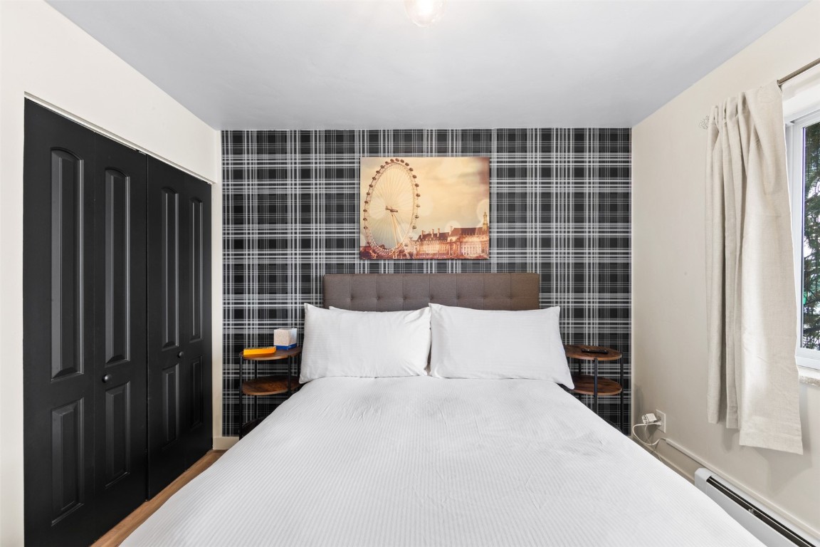 330 E La Bonte STREET 10