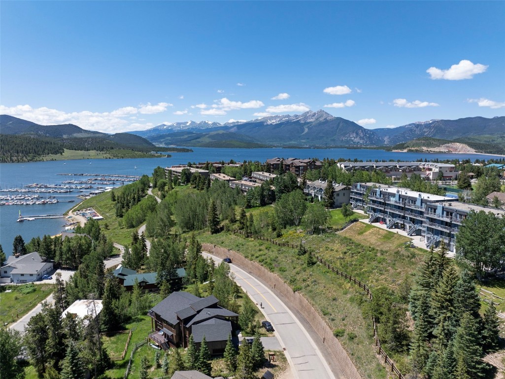 330 E La Bonte STREET 10