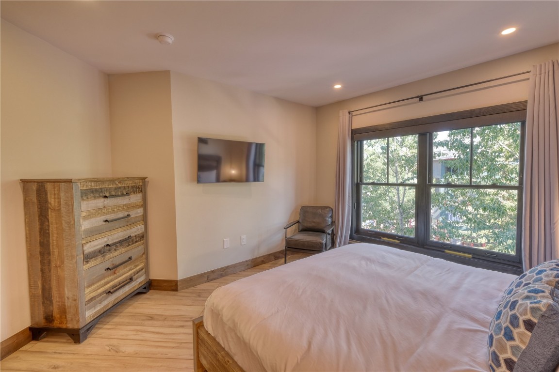 195 River Run ROAD 8013