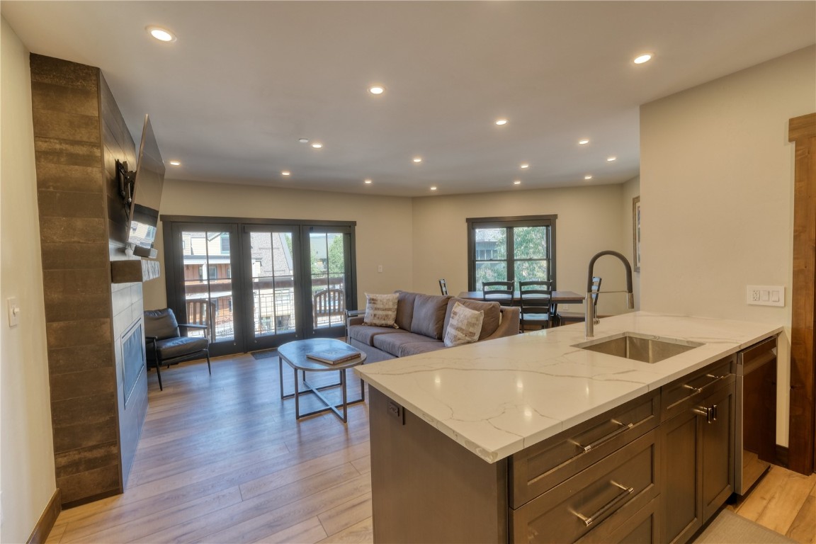 195 River Run ROAD 8013