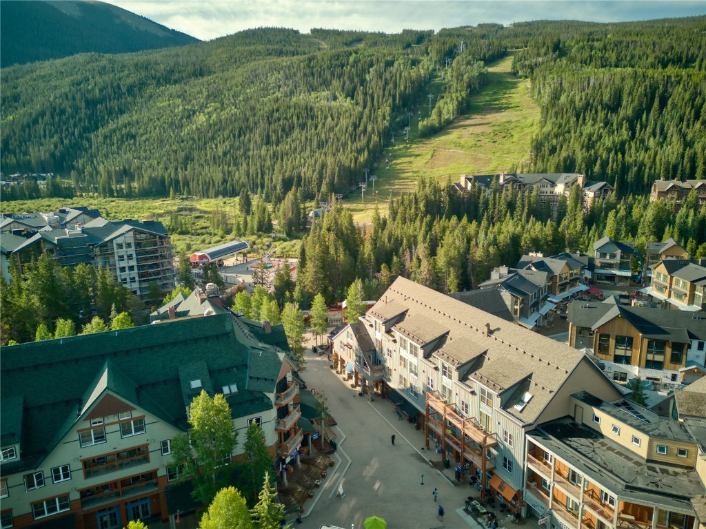 195 River Run ROAD 8013