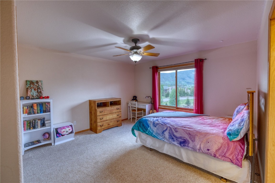 70 Lone Wolf COURT