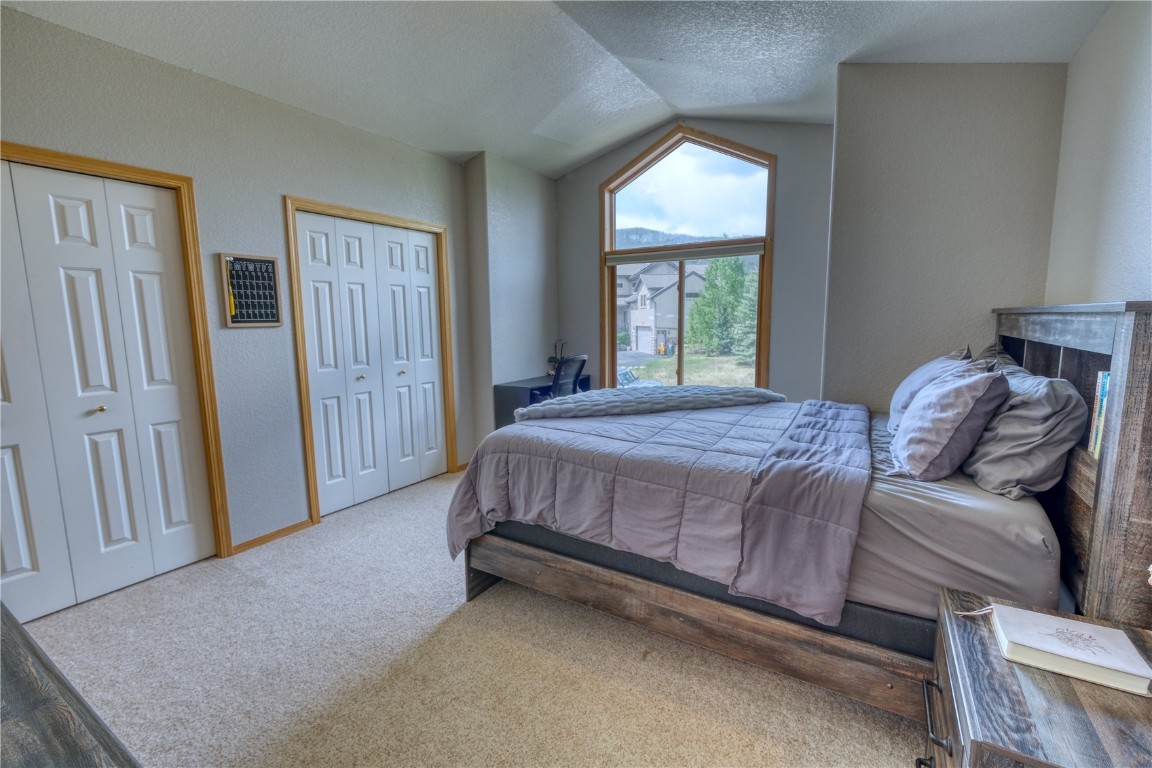 70 Lone Wolf COURT