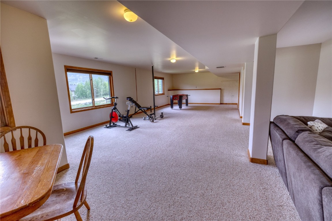70 Lone Wolf COURT