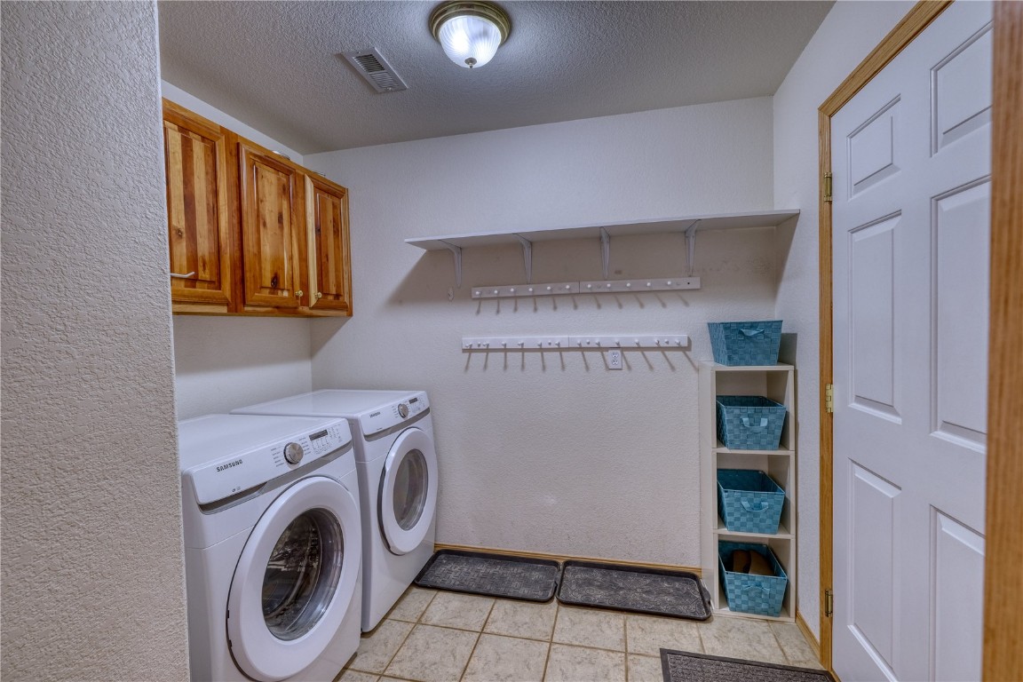 70 Lone Wolf COURT