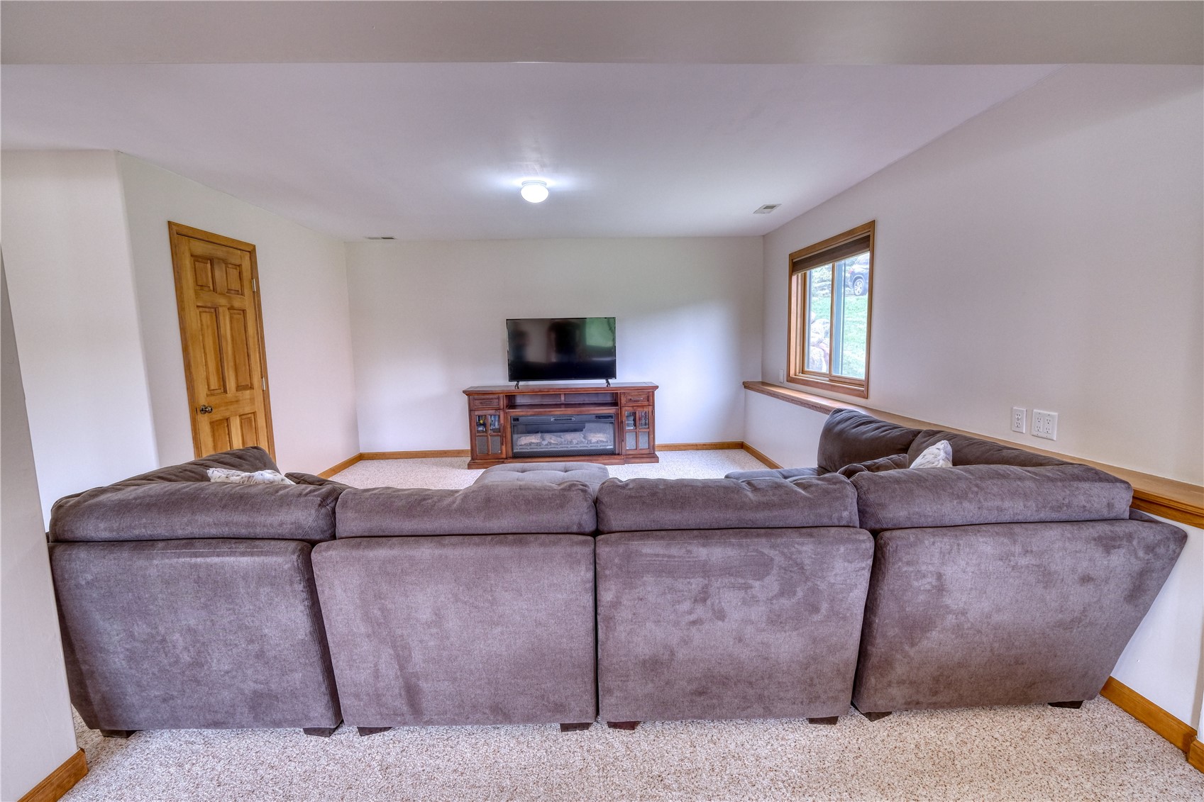 70 Lone Wolf COURT