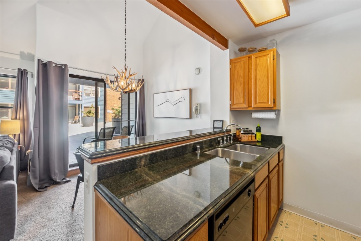 100 S Park AVENUE E202