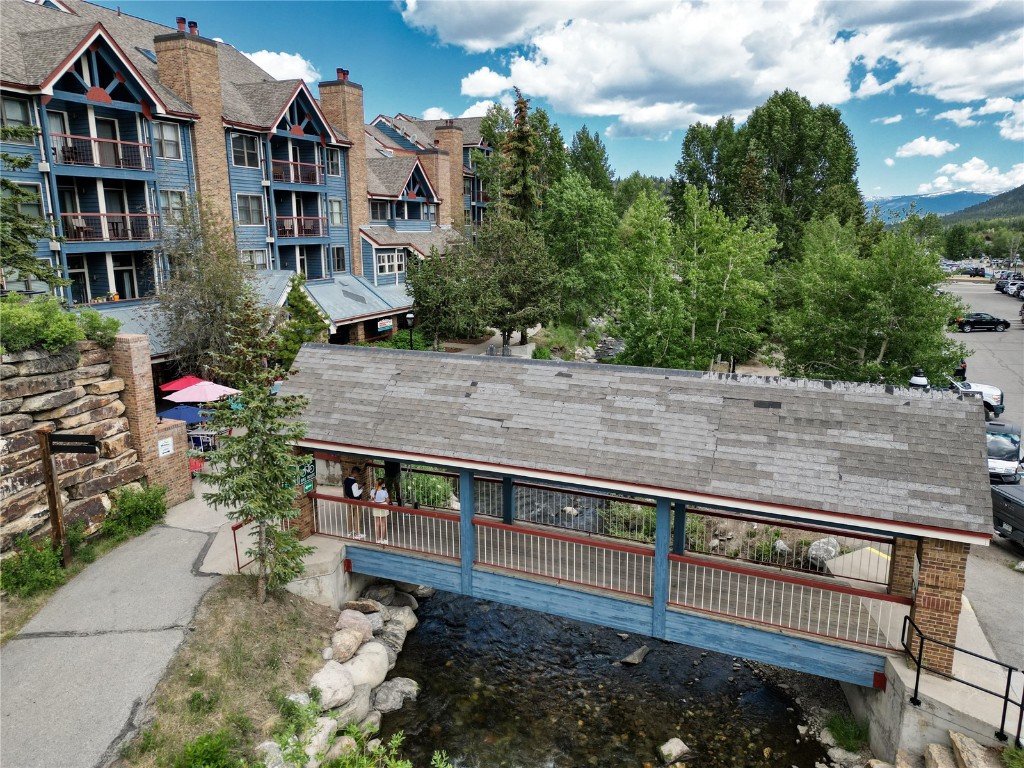 100 S Park AVENUE E202