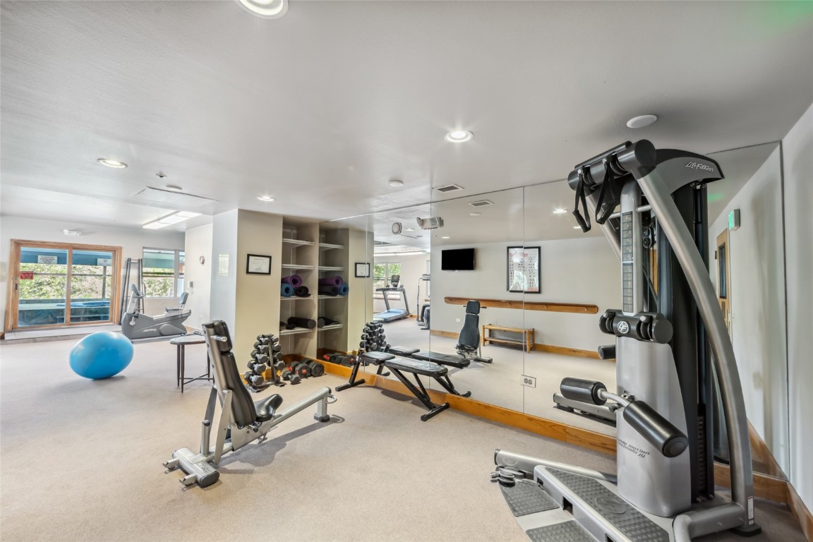 100 S Park AVENUE E202