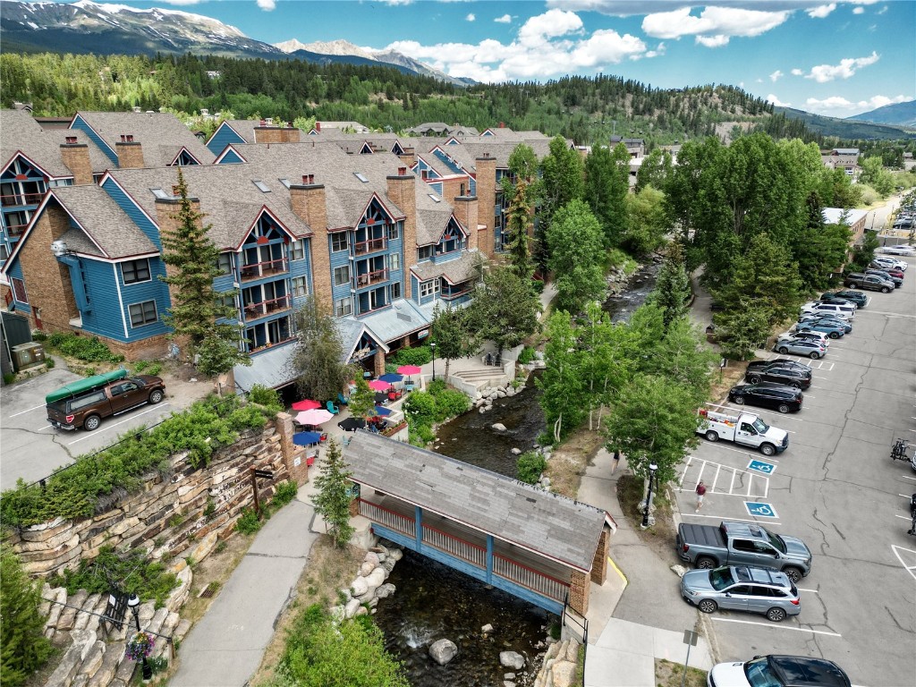 100 S Park AVENUE E202