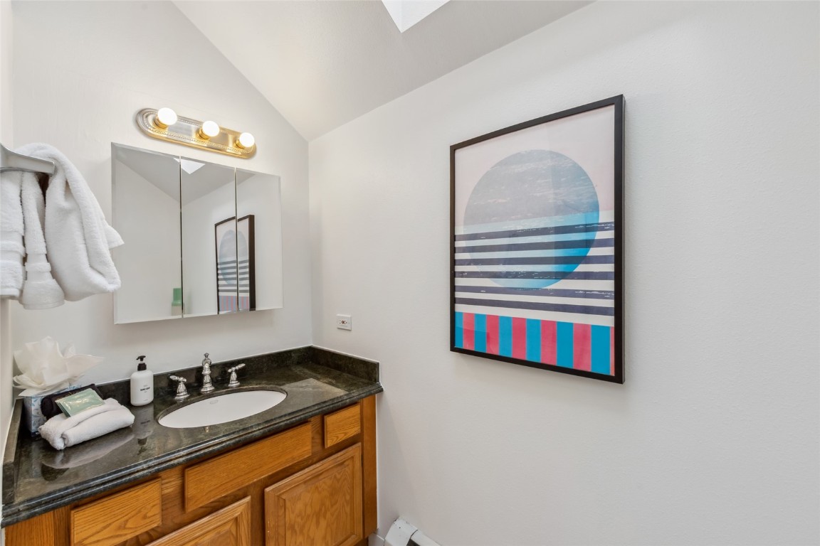 100 S Park AVENUE E202