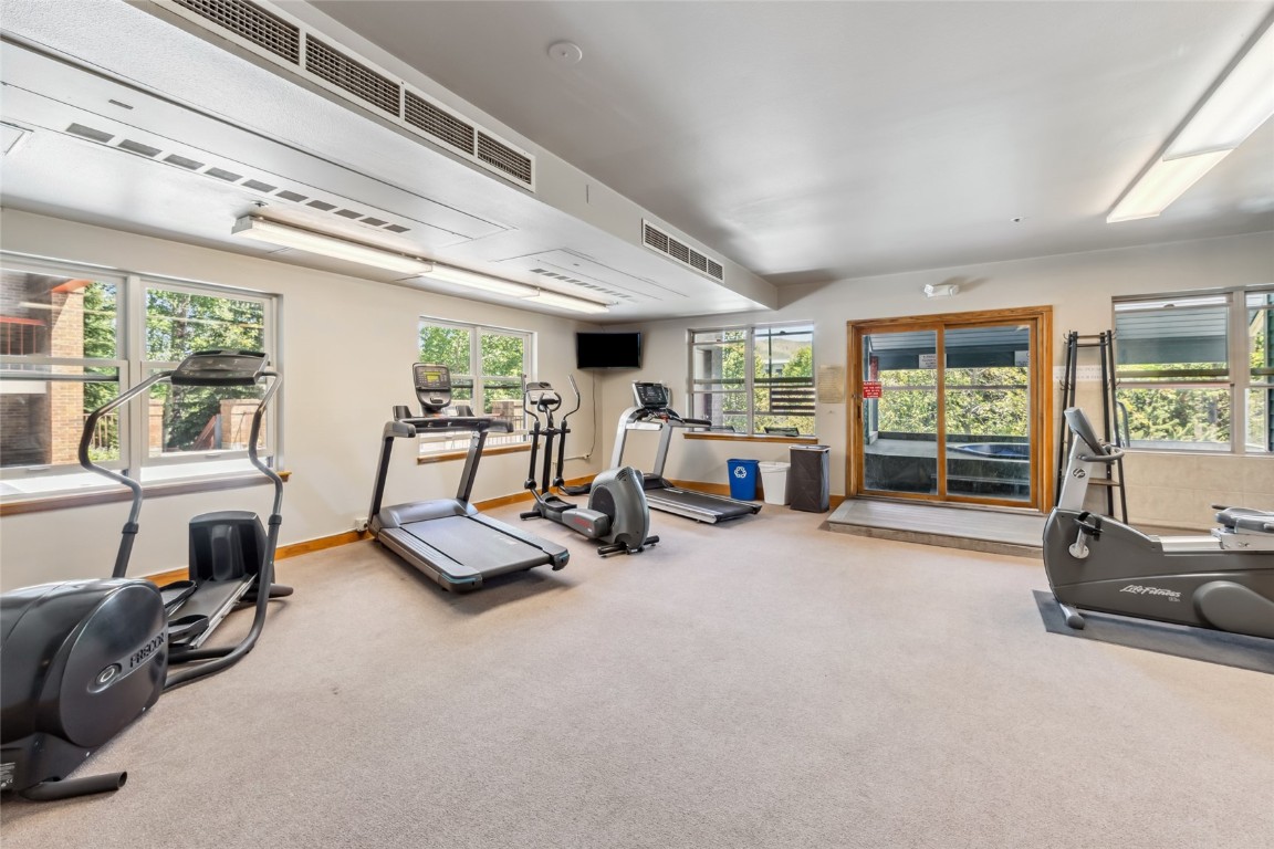 100 S Park AVENUE E202