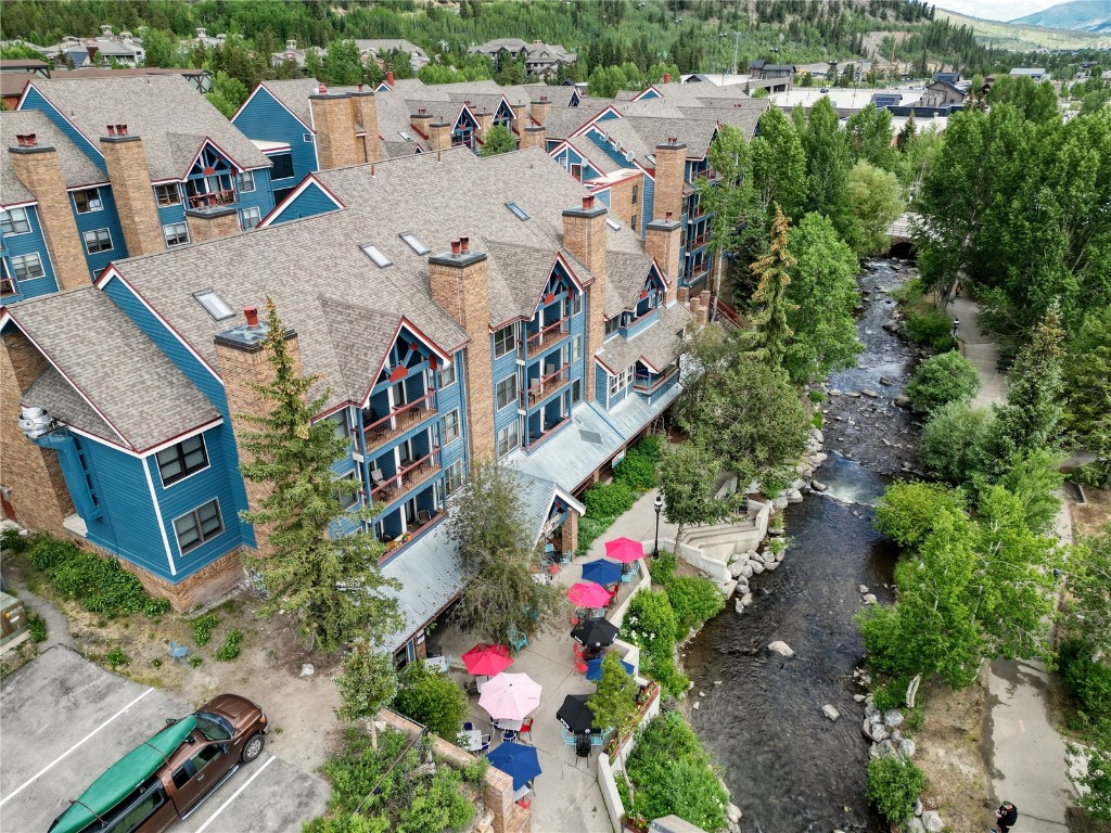 100 S Park AVENUE E202