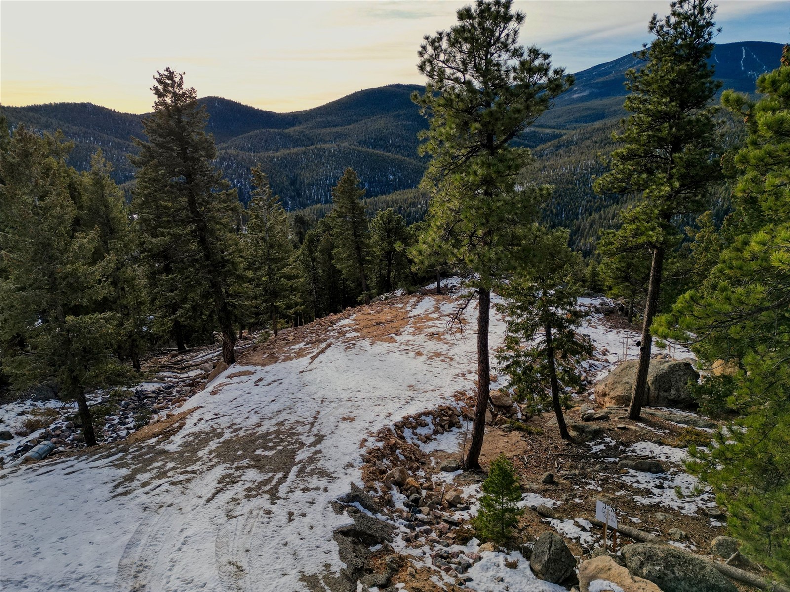 32764 Lodgepole CIRCLE