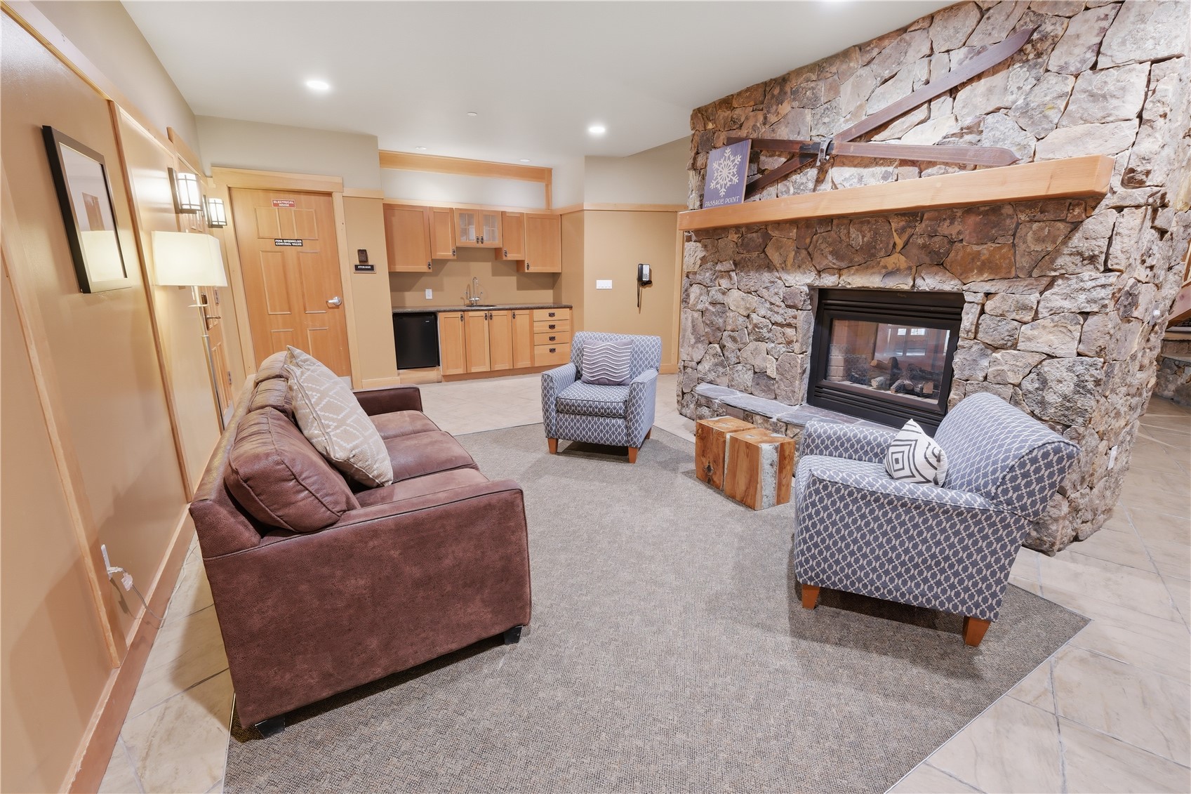 910 Copper ROAD 202