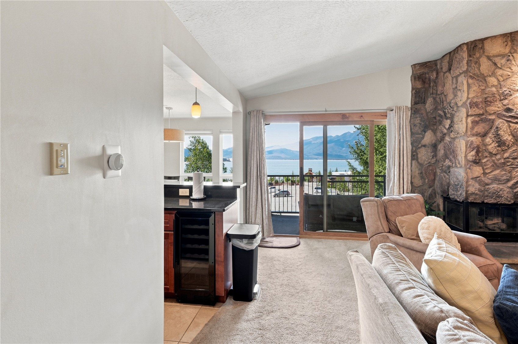 120 E La Bonte STREET 306