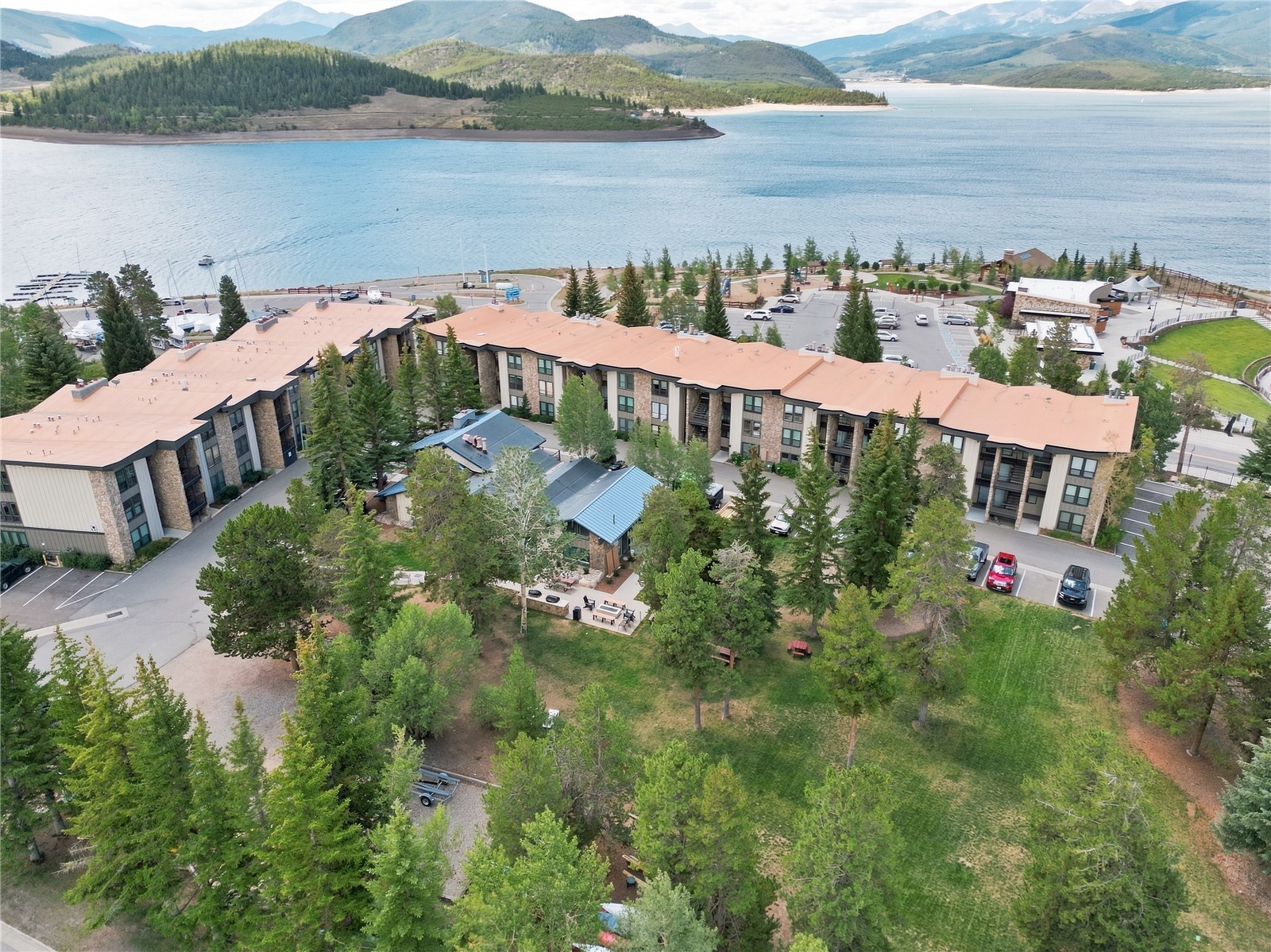 120 E La Bonte STREET 306