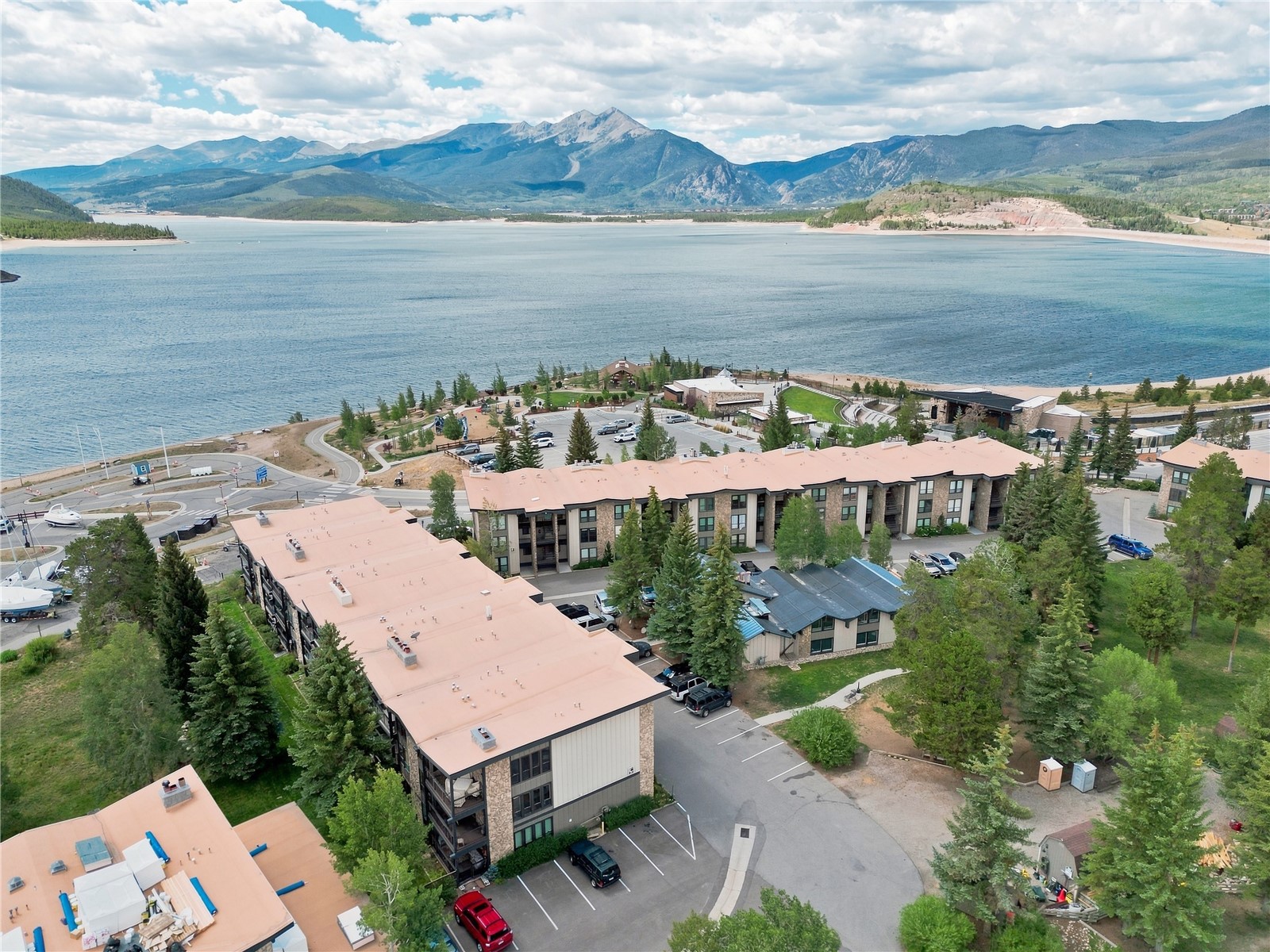 120 E La Bonte STREET 306