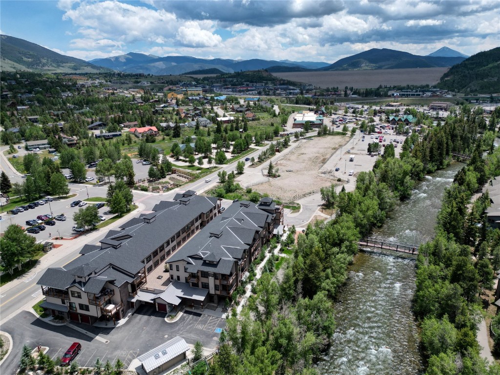 421 Rainbow DRIVE 12