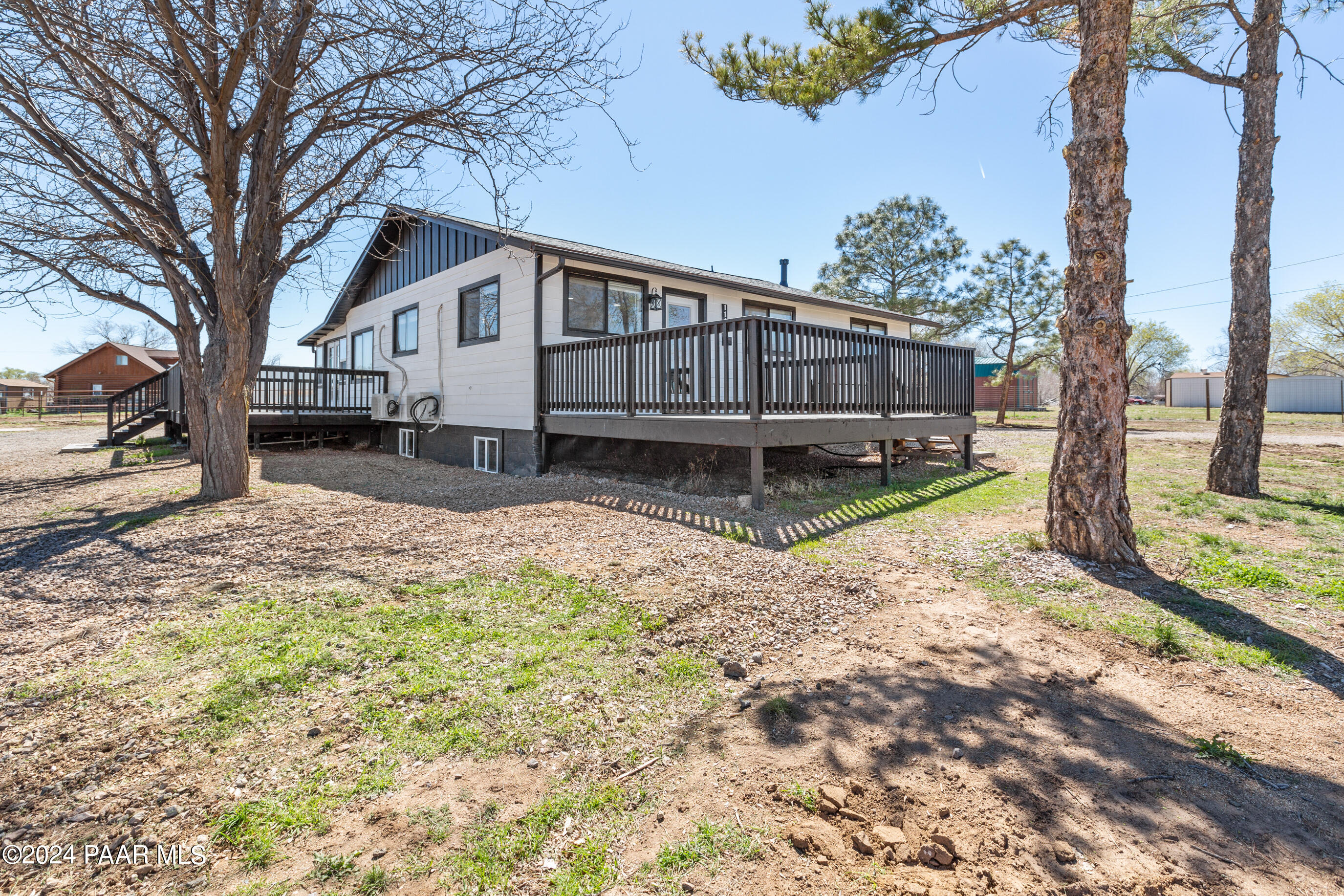 1143 Sierra Vista Drive