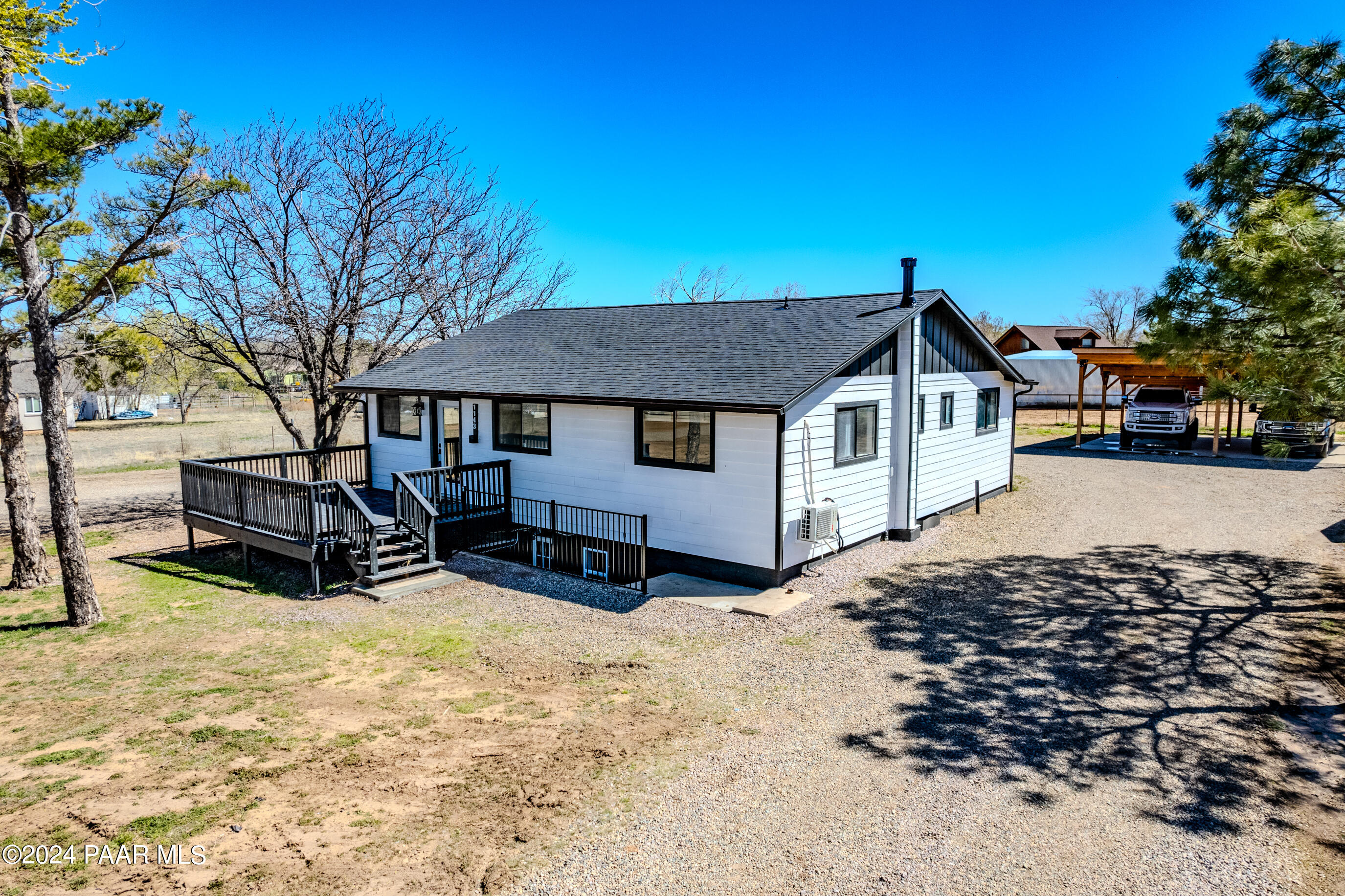 1143 Sierra Vista Drive
