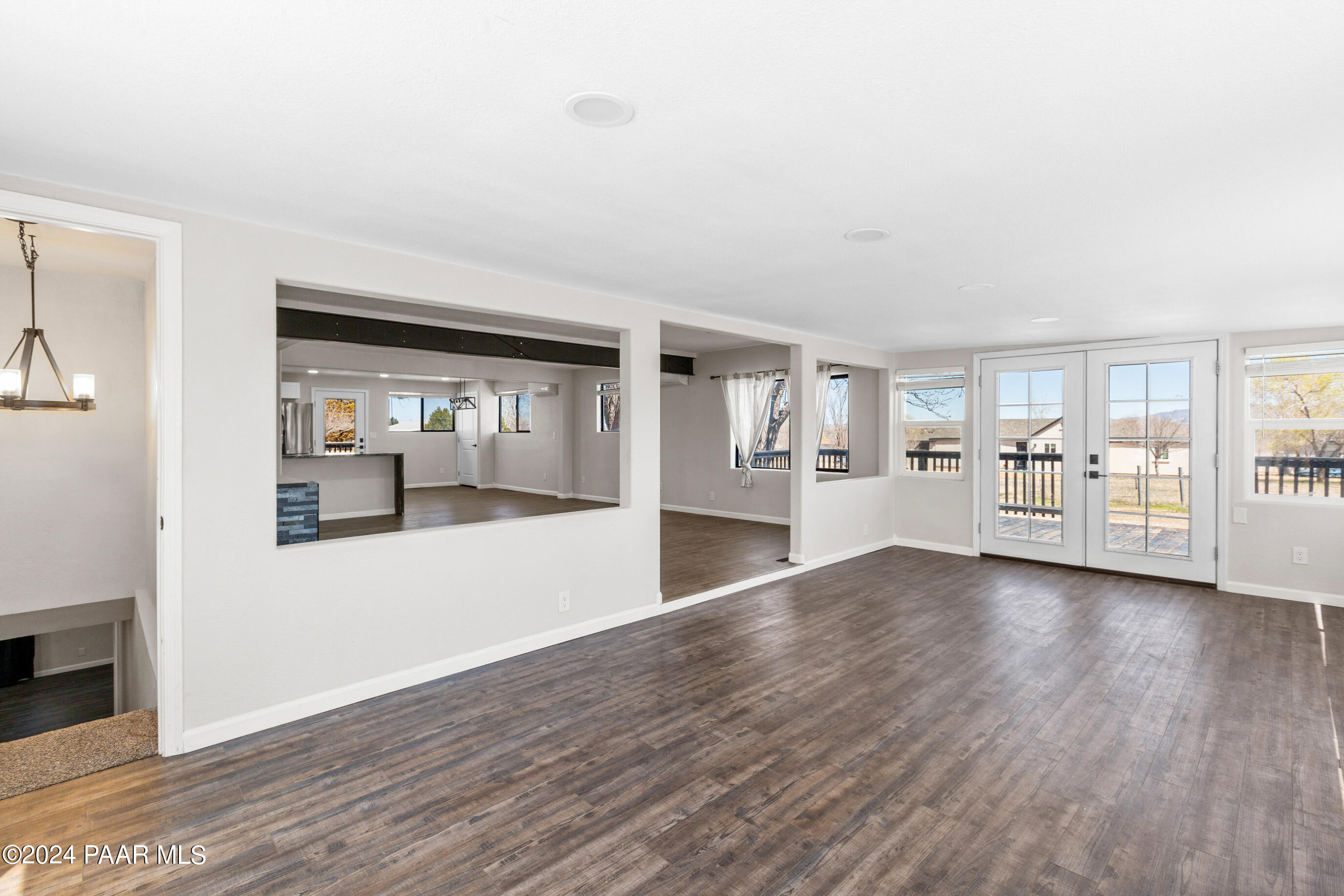 1143 Sierra Vista Drive