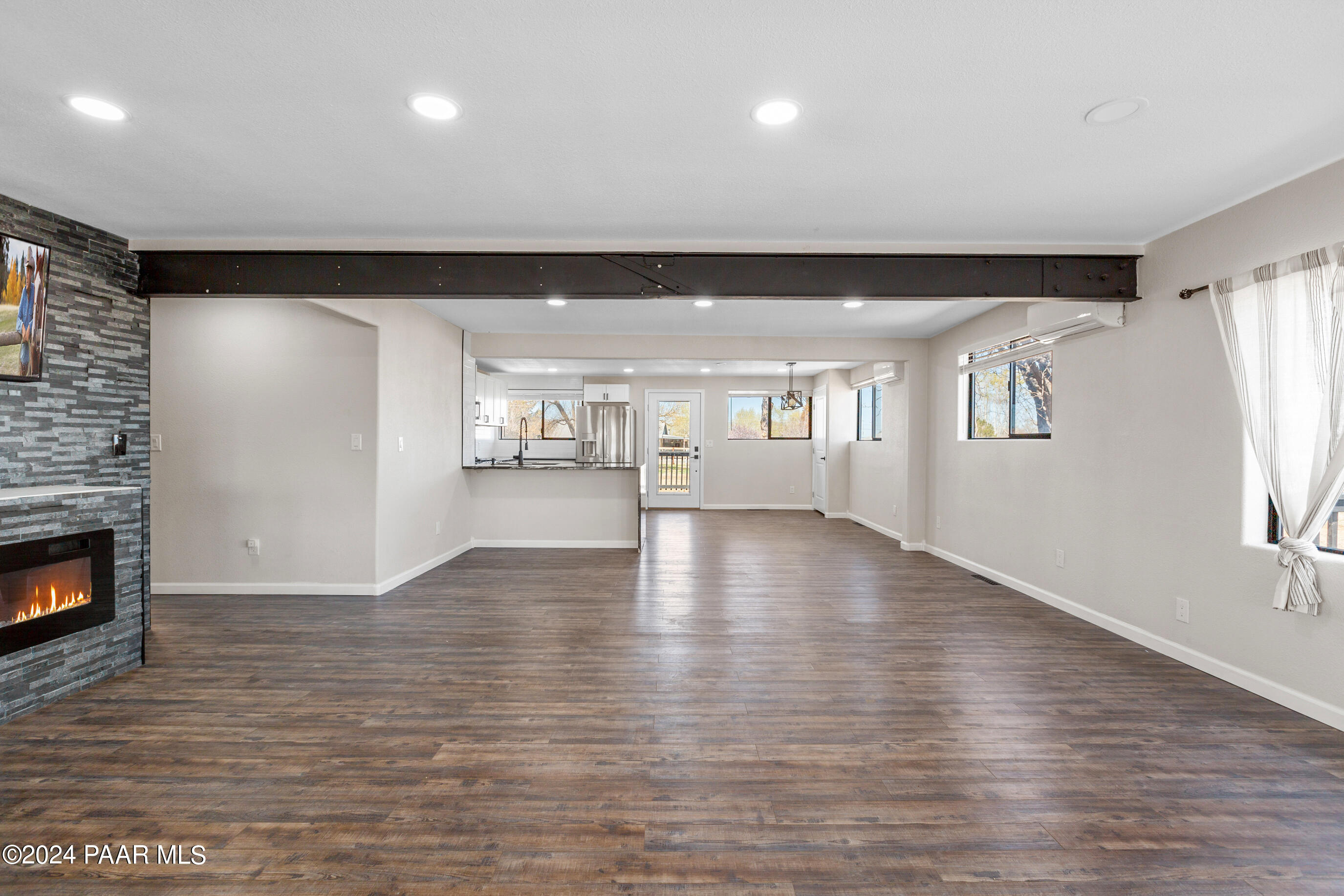 1143 Sierra Vista Drive