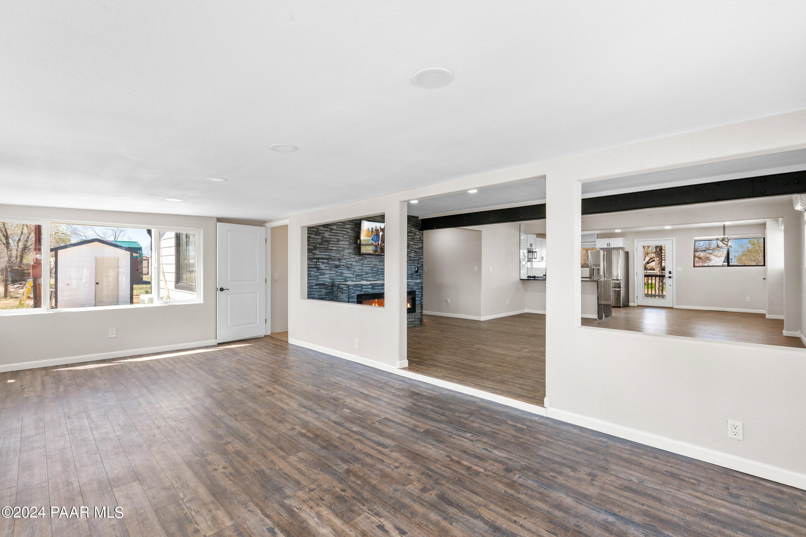 1143 Sierra Vista Drive