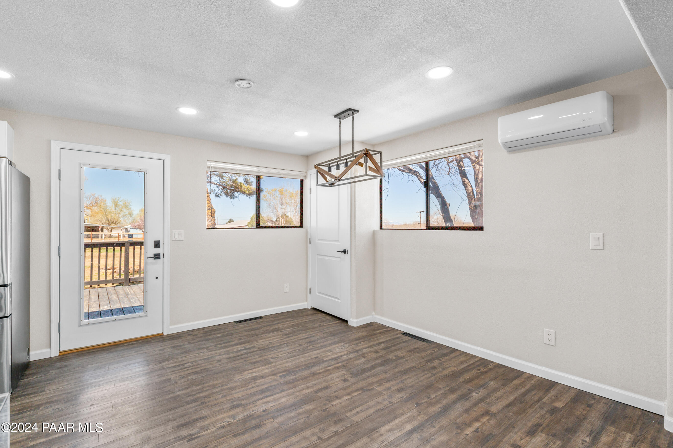 1143 Sierra Vista Drive