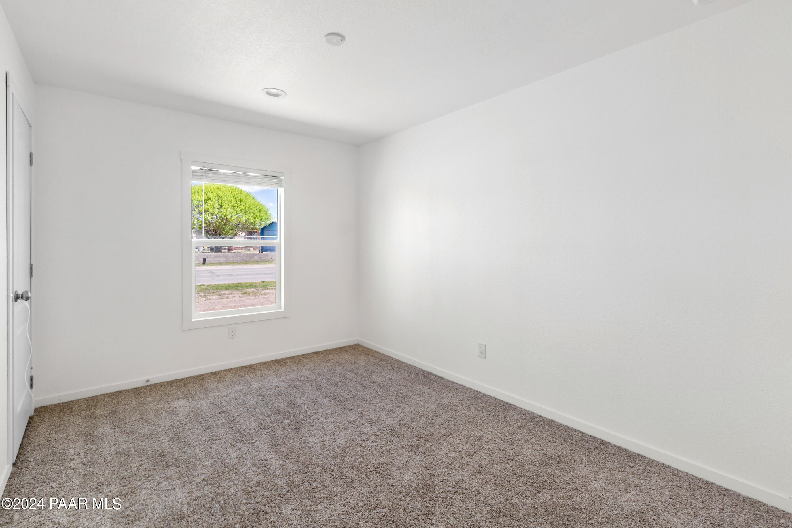 25310 N Lakeside Drive